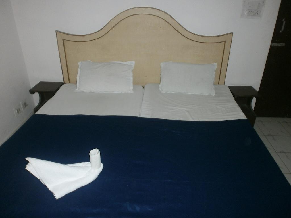 Hotel Safari Agra  Pokoj fotografie