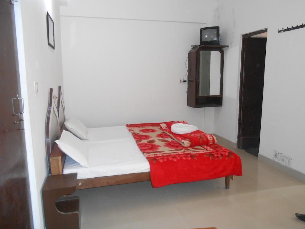 Hotel Safari Agra  Pokoj fotografie